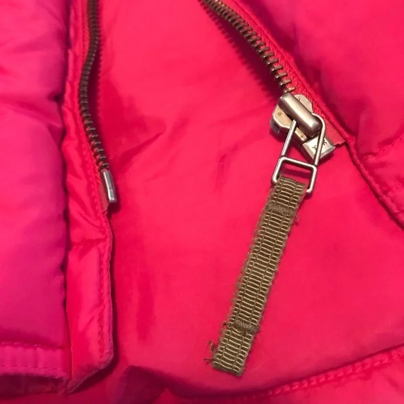 J CREW | Lg | 20” across | Poly fill - Picture 7 of 12